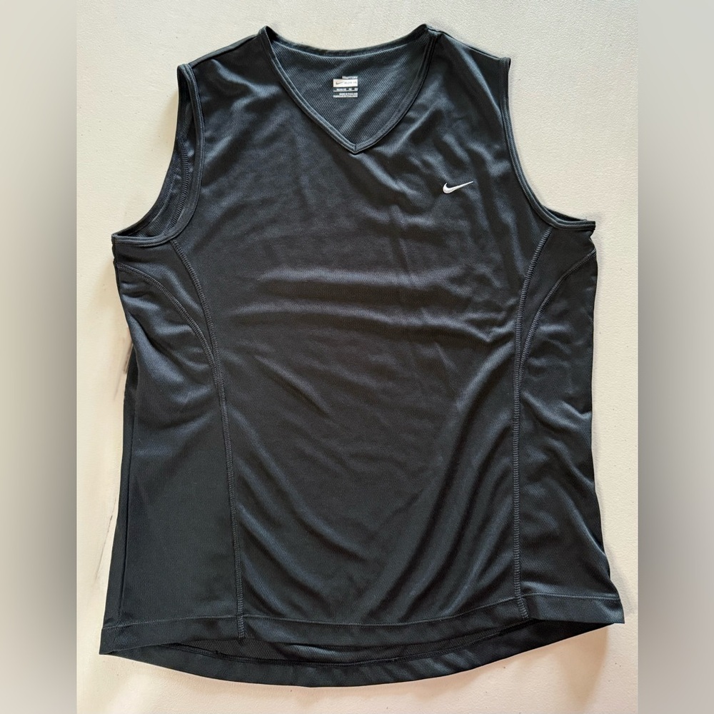 Women’s Nike Dri-FIT Sleeveless Training Top – Black